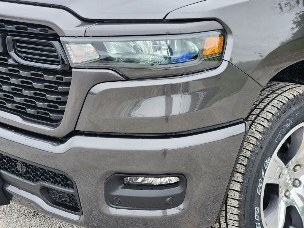 2026 RAM Ram 1500 RAM 1500 EXPRESS CREW CAB 4X2 5'7' BOX