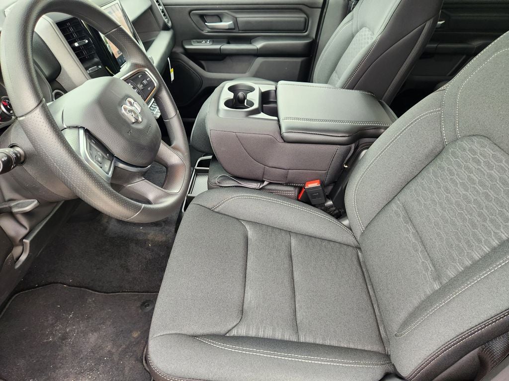 2026 RAM Ram 1500 RAM 1500 EXPRESS CREW CAB 4X2 5'7' BOX
