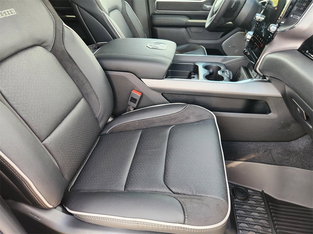 2026 RAM Ram 1500 RAM 1500 LARAMIE CREW CAB 4X2 5'7' BOX