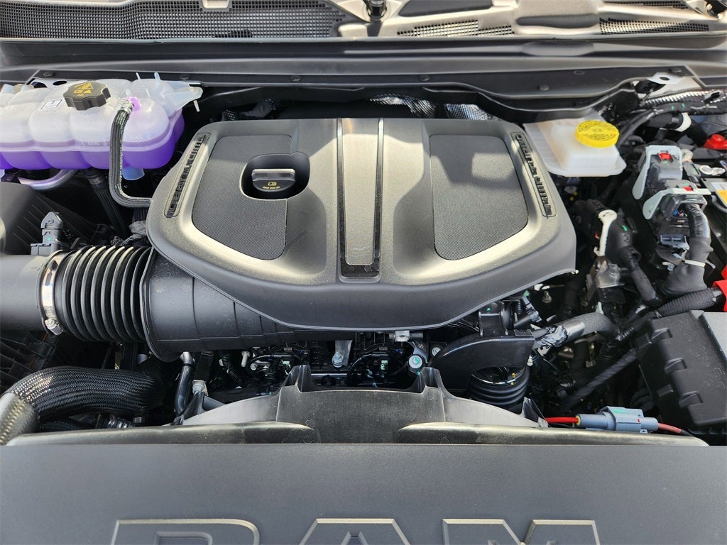 2026 RAM Ram 1500 RAM 1500 LARAMIE CREW CAB 4X2 5'7' BOX