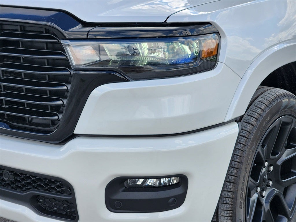 2026 RAM Ram 1500 RAM 1500 LARAMIE CREW CAB 4X2 5'7' BOX