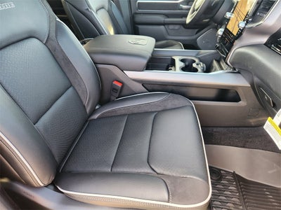 2026 RAM Ram 1500 RAM 1500 LARAMIE CREW CAB 4X2 5'7' BOX