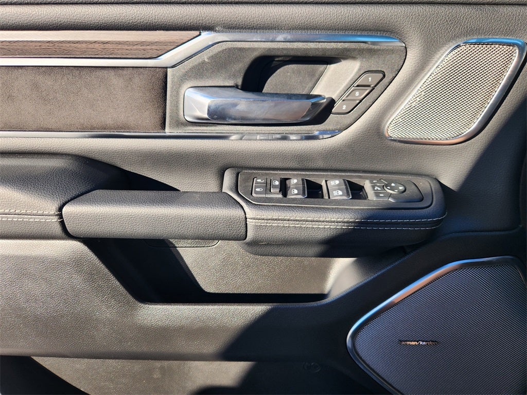 2026 RAM Ram 1500 RAM 1500 LARAMIE CREW CAB 4X2 5'7' BOX