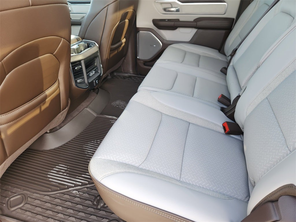 2026 RAM Ram 1500 RAM 1500 LARAMIE CREW CAB 4X2 5'7' BOX