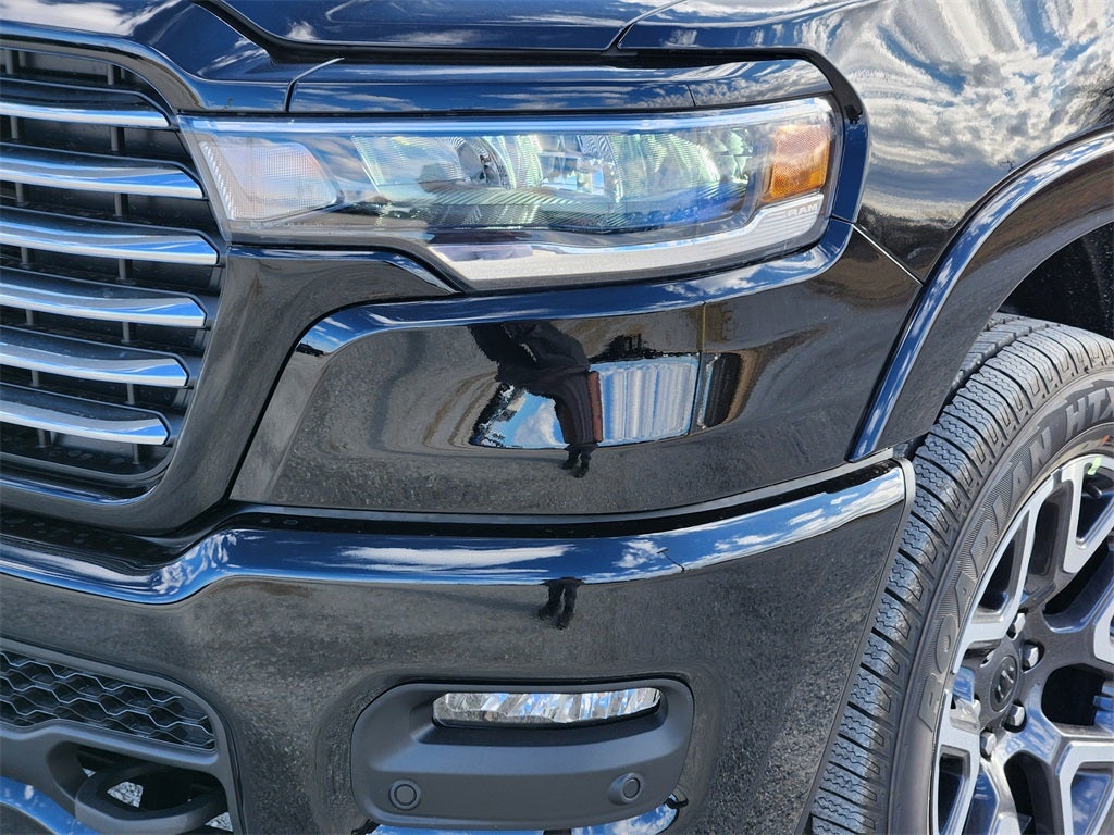 2026 RAM Ram 1500 RAM 1500 LARAMIE CREW CAB 4X2 5'7' BOX