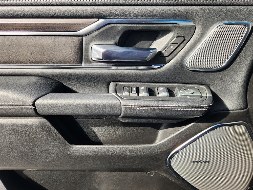 2026 RAM Ram 1500 RAM 1500 LARAMIE CREW CAB 4X2 5'7' BOX