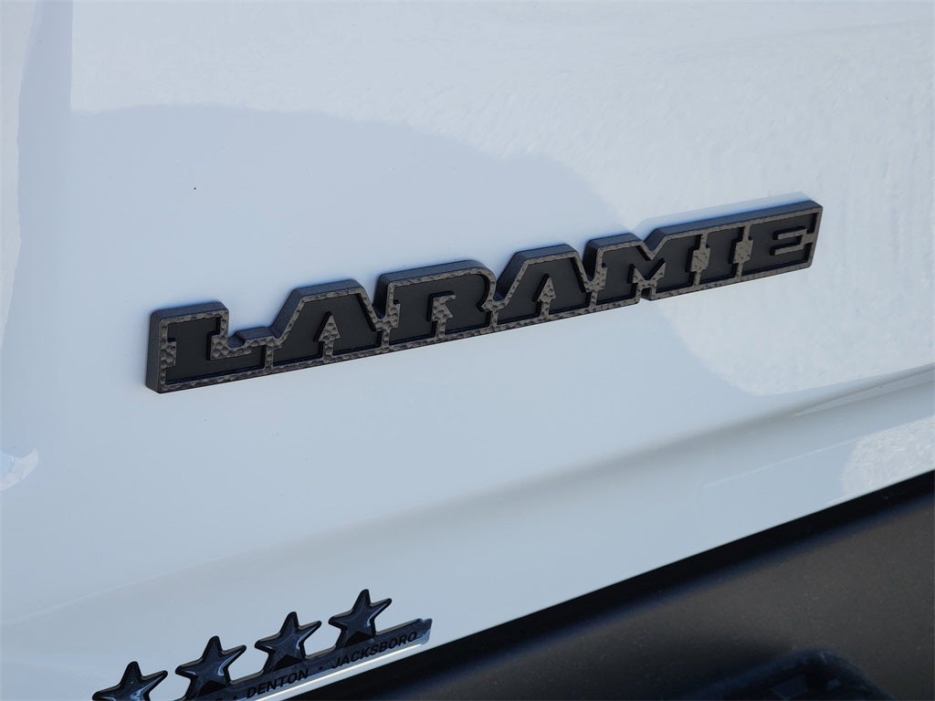 2026 RAM Ram 1500 RAM 1500 LARAMIE CREW CAB 4X2 5'7' BOX