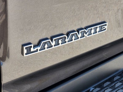 2022 RAM 1500 Laramie Crew Cab 4x2 5'7' Box