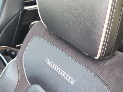 2022 RAM 1500 Laramie Crew Cab 4x2 5'7' Box