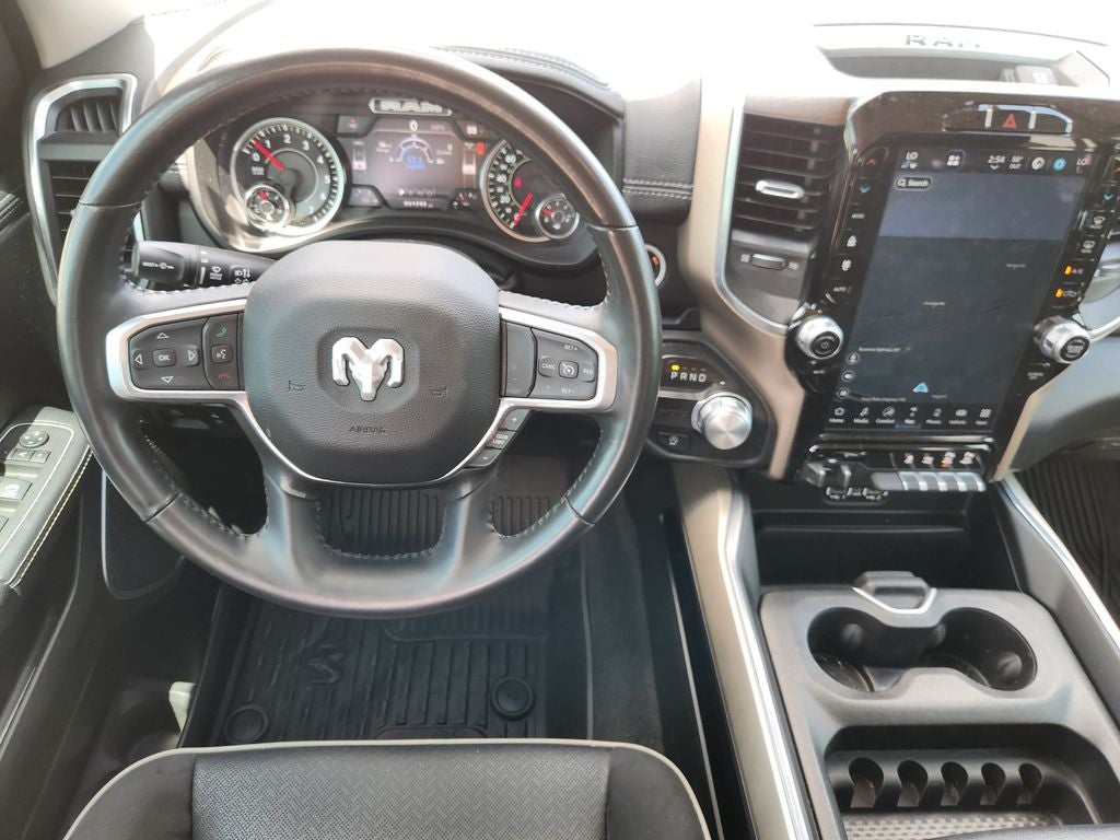2022 RAM 1500 Laramie Crew Cab 4x2 5'7' Box