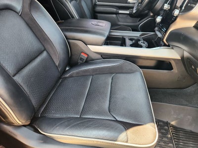 2022 RAM 1500 Laramie Crew Cab 4x2 5'7' Box