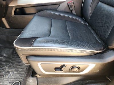 2022 RAM 1500 Laramie Crew Cab 4x2 5'7' Box