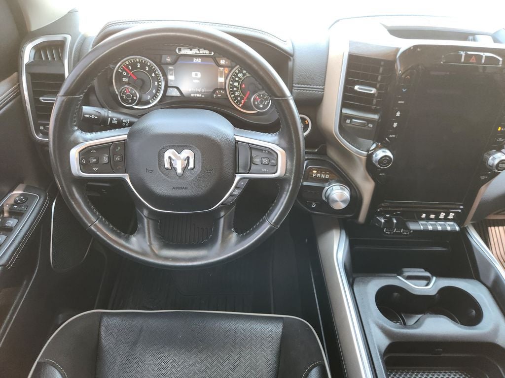 2022 RAM 1500 Laramie Crew Cab 4x2 5'7' Box