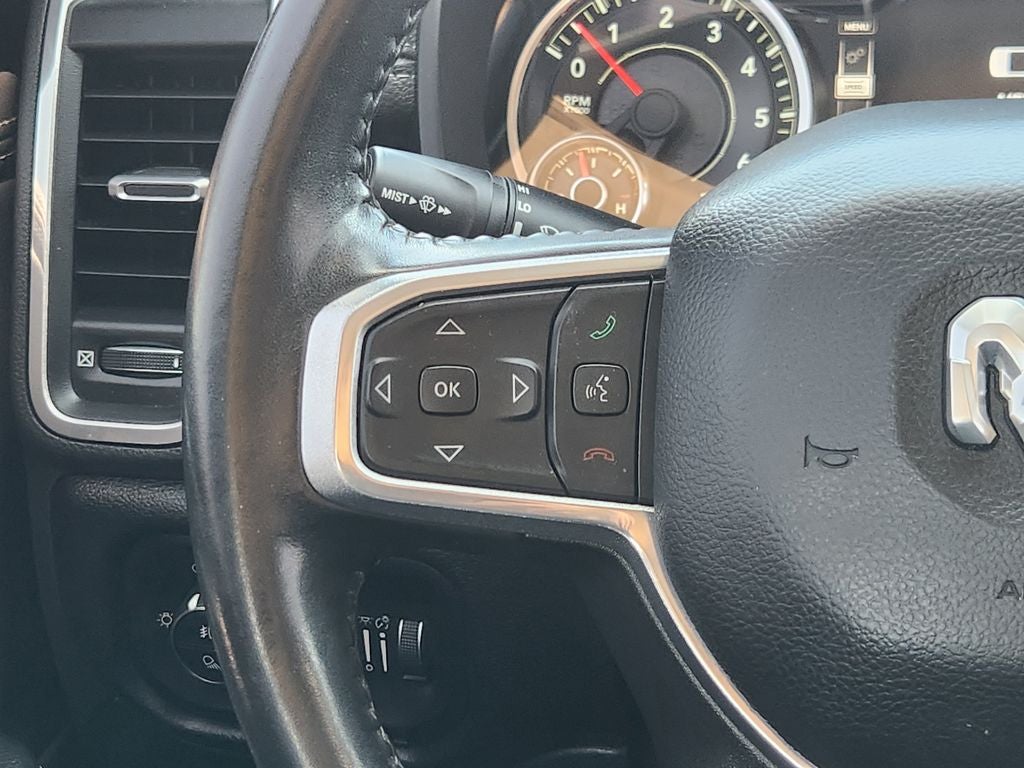 2022 RAM 1500 Laramie Crew Cab 4x2 5'7' Box