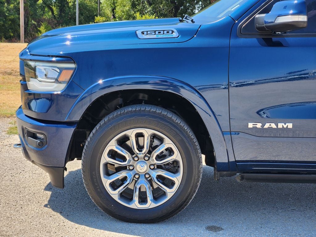 2022 RAM 1500 Laramie Crew Cab 4x2 5'7' Box