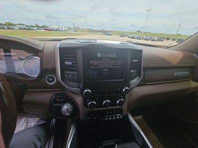2019 RAM 1500 Laramie Crew Cab 4x2 5'7' Box