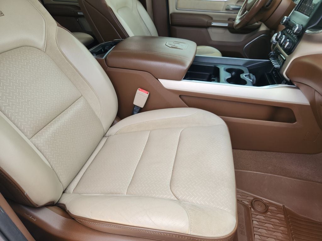 2019 RAM 1500 Laramie Crew Cab 4x2 5'7' Box