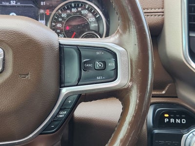 2019 RAM 1500 Laramie Crew Cab 4x2 5'7' Box
