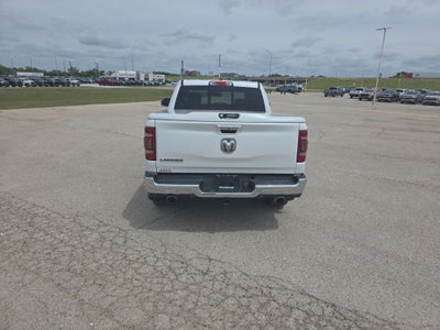 2019 RAM 1500 Laramie Crew Cab 4x2 5'7' Box