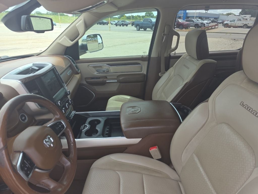 2019 RAM 1500 Laramie Crew Cab 4x2 5'7' Box