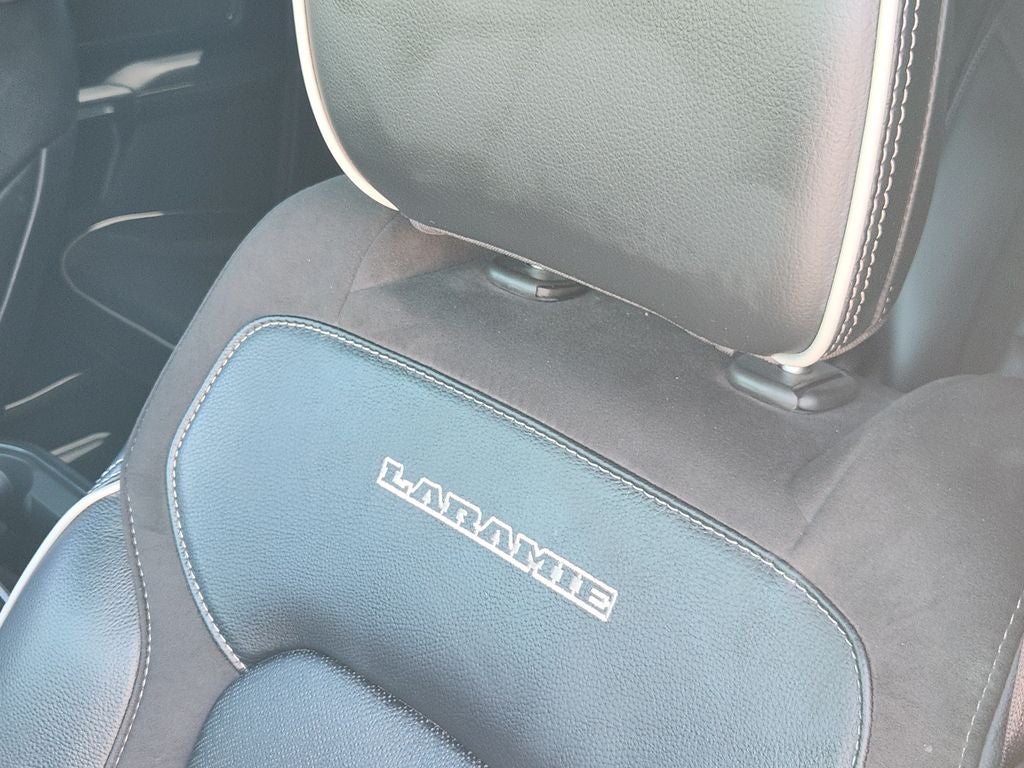 2023 RAM 1500 Laramie Crew Cab 4x2 5'7' Box