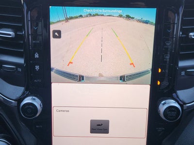 2023 RAM 1500 Laramie Crew Cab 4x2 5'7' Box