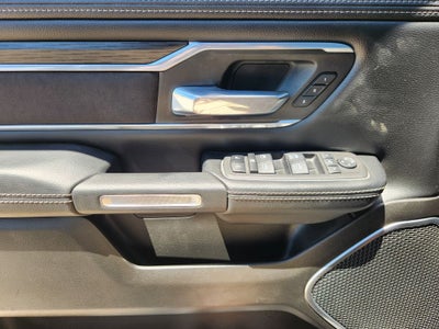 2023 RAM 1500 Laramie Crew Cab 4x2 5'7' Box