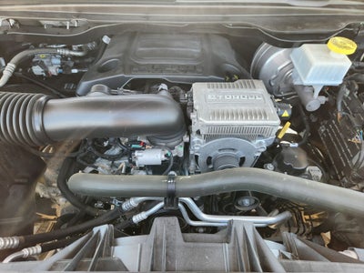 2023 RAM 1500 Laramie Crew Cab 4x2 5'7' Box