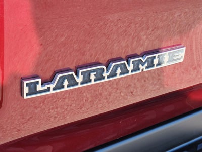 2022 RAM 1500 Laramie Crew Cab 4x2 5'7' Box