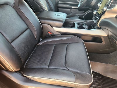 2022 RAM 1500 Laramie Crew Cab 4x2 5'7' Box