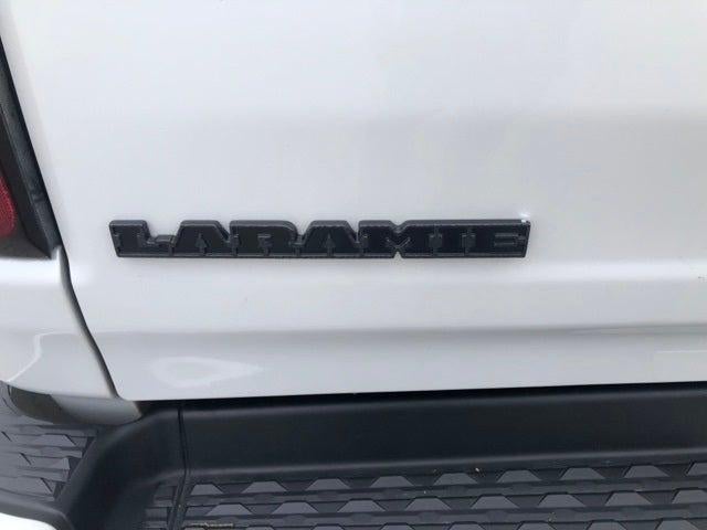 2020 RAM 1500 Laramie Crew Cab 4x2 5'7' Box