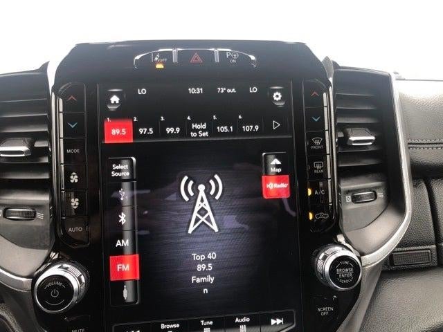 2020 RAM 1500 Laramie Crew Cab 4x2 5'7' Box