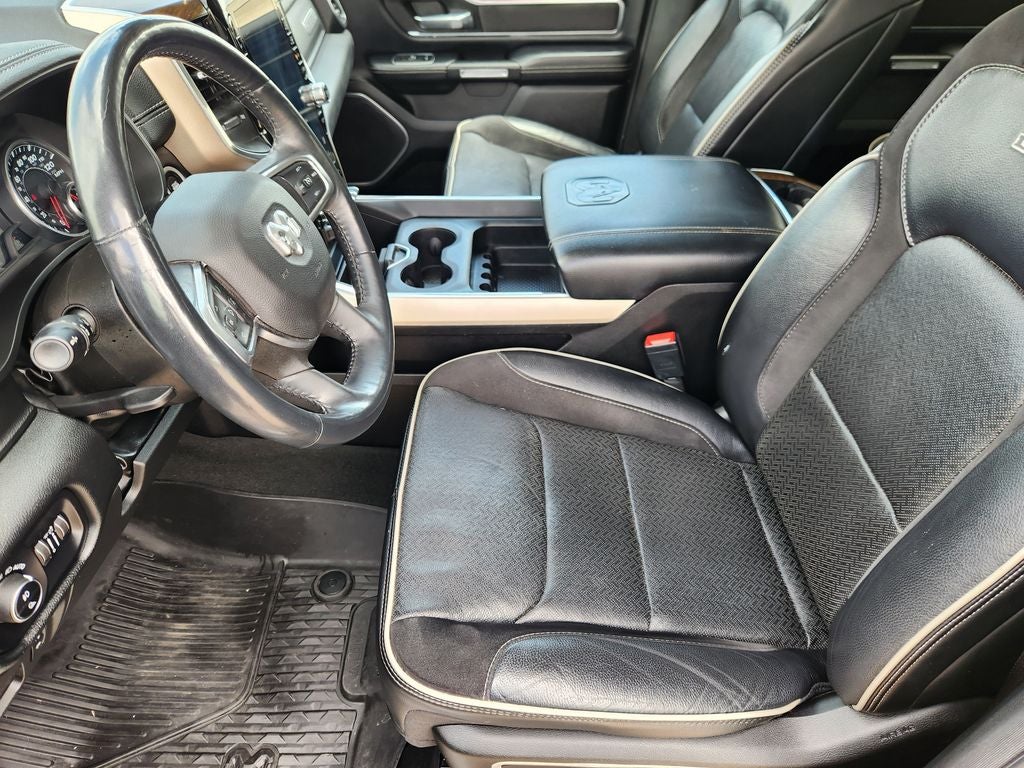 2022 RAM 1500 Laramie Crew Cab 4x2 5'7' Box