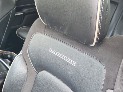 2022 RAM 1500 Laramie Crew Cab 4x2 5'7' Box