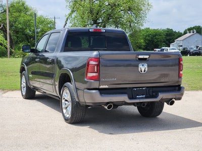 2022 RAM 1500 Laramie Crew Cab 4x2 5'7' Box