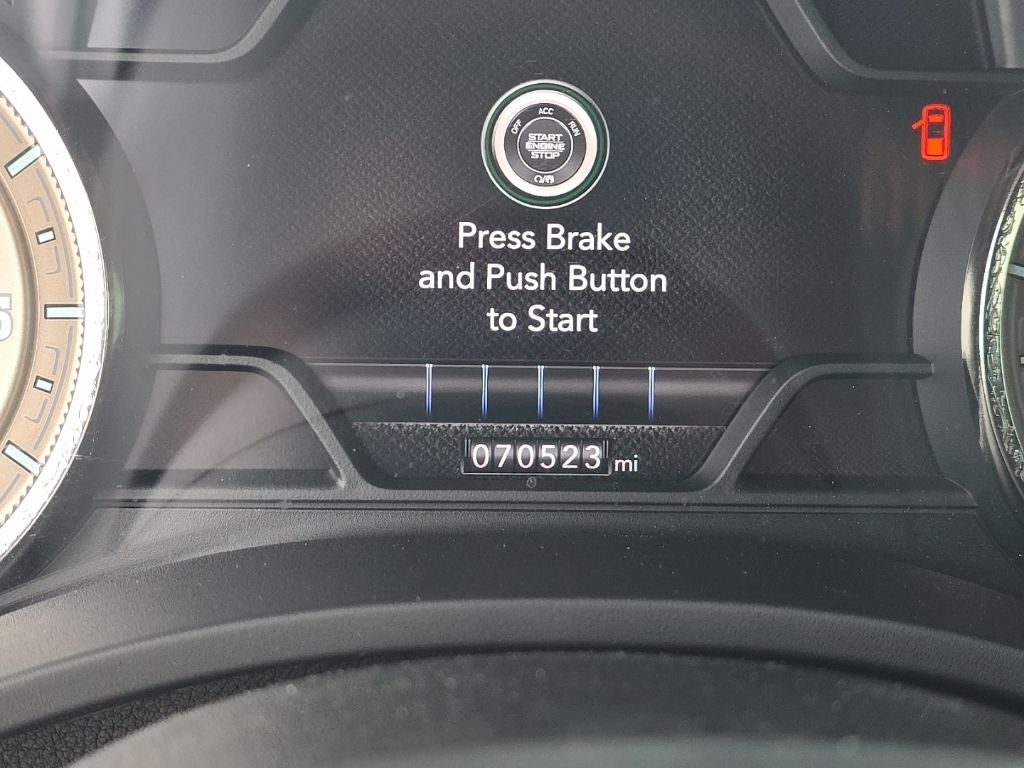 2020 RAM 1500 Laramie Longhorn Crew Cab 4x2 5'7' Box