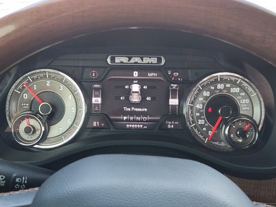 2020 RAM 1500 Laramie Longhorn Crew Cab 4x2 5'7' Box