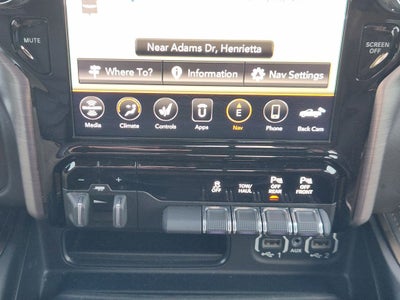 2020 RAM 1500 Laramie Longhorn Crew Cab 4x2 5'7' Box