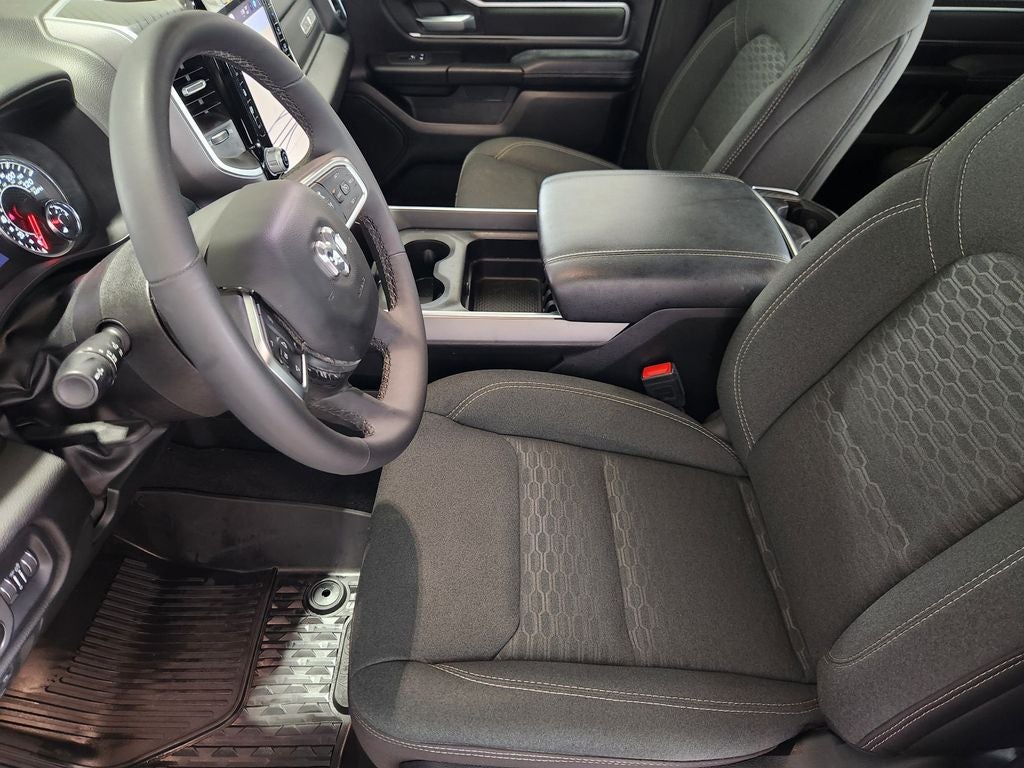 2025 RAM 1500 Lone Star Crew Cab 4x4 5'7' Box