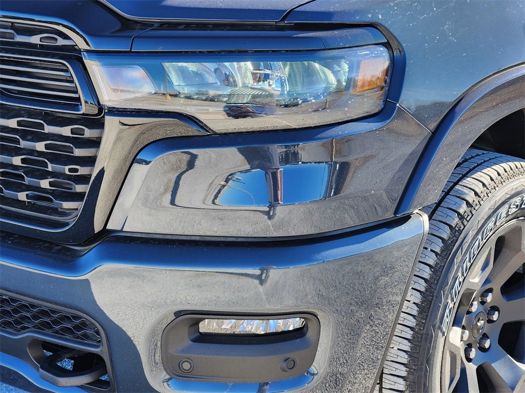 2026 RAM Ram 1500 RAM 1500 LONE STAR CREW CAB 4X4 5'7' BOX