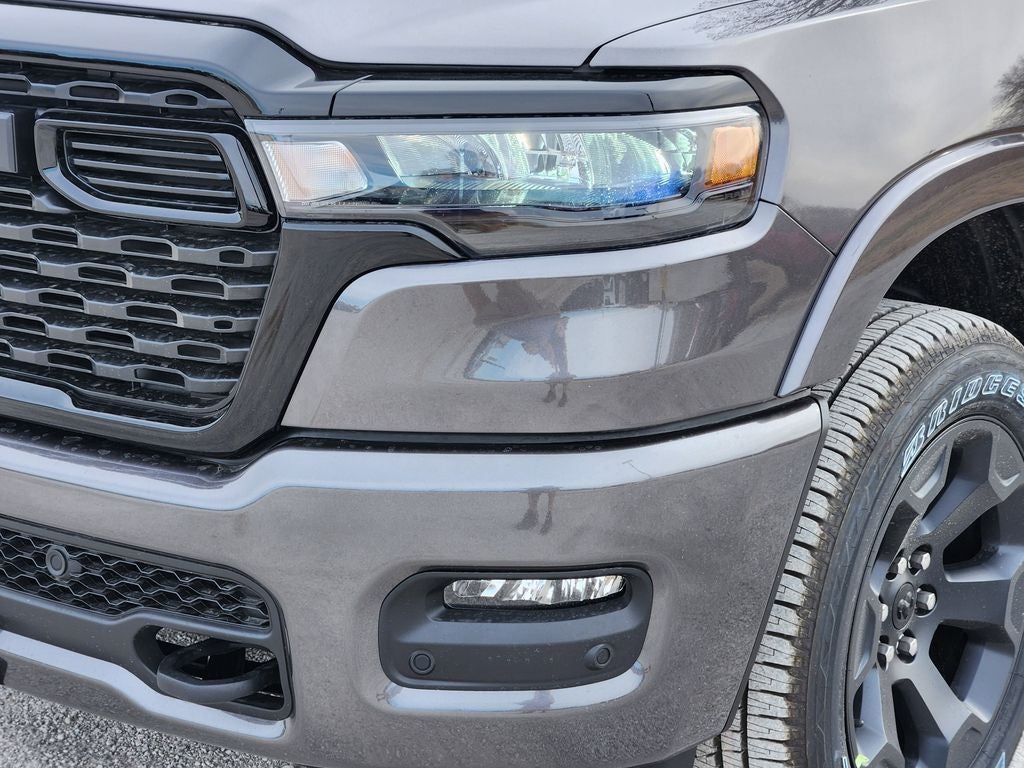 2026 RAM Ram 1500 RAM 1500 LONE STAR CREW CAB 4X4 5'7' BOX