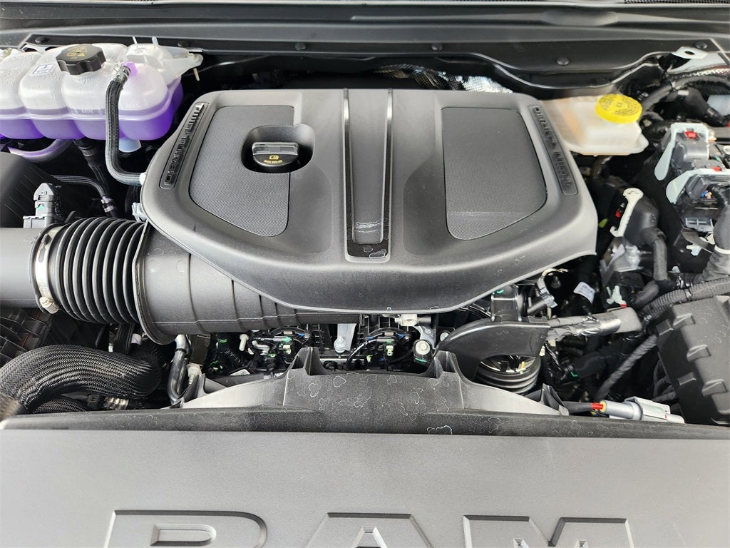 2026 RAM Ram 1500 RAM 1500 LONE STAR CREW CAB 4X4 5'7' BOX