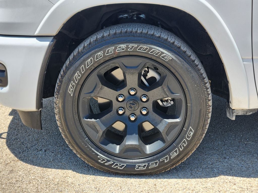 2025 RAM 1500 Lone Star Crew Cab 4x4 5'7' Box
