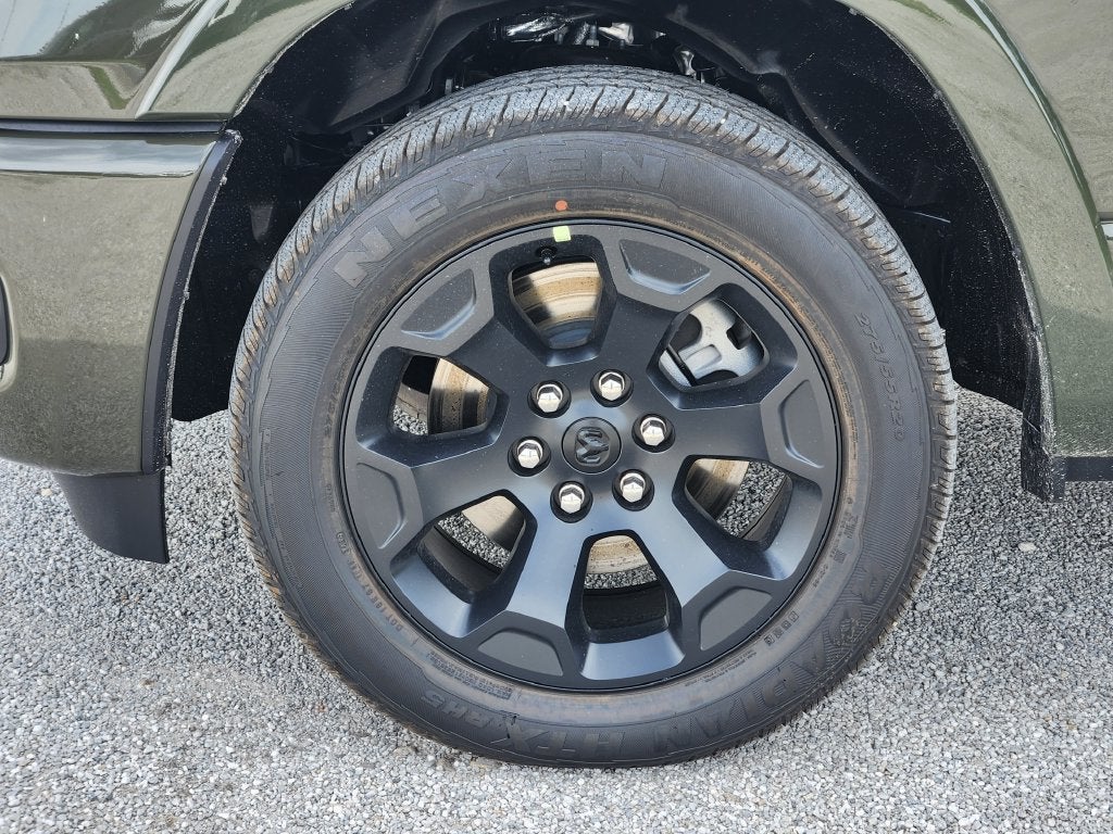 2027 RAM Ram 1500 RAM 1500 LONE STAR CREW CAB 4X4 5'7' BOX