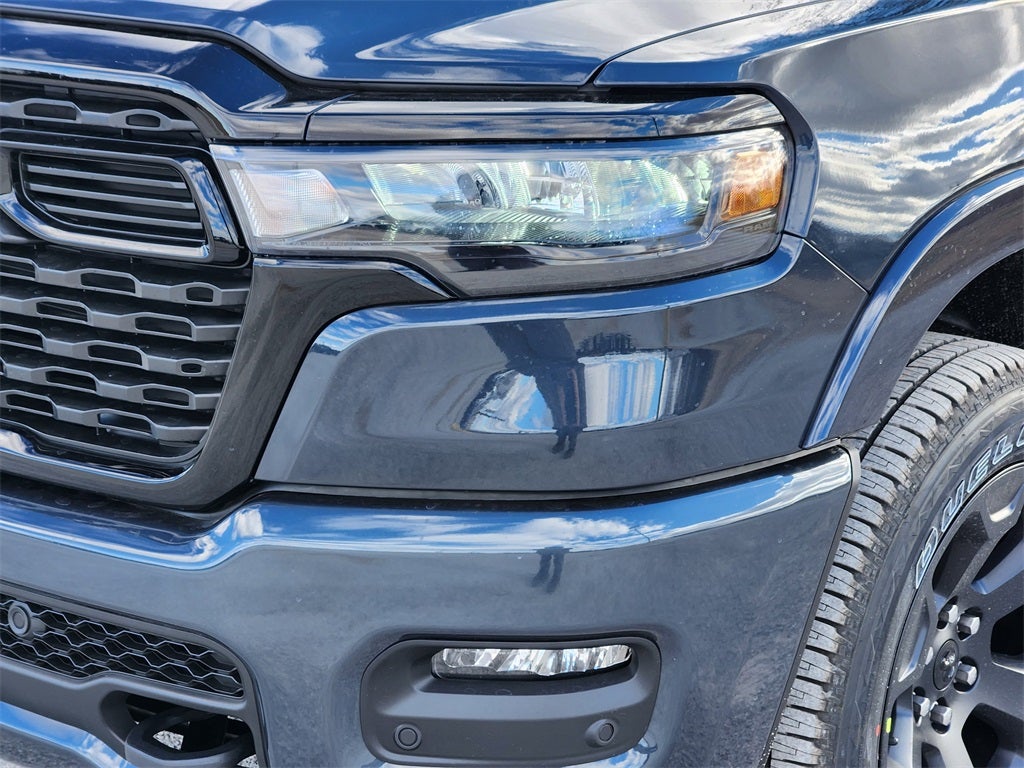 2026 RAM Ram 1500 RAM 1500 LONE STAR CREW CAB 4X4 5'7' BOX