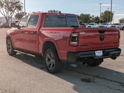 2022 RAM 1500 Big Horn Crew Cab 4x4 5'7' Box