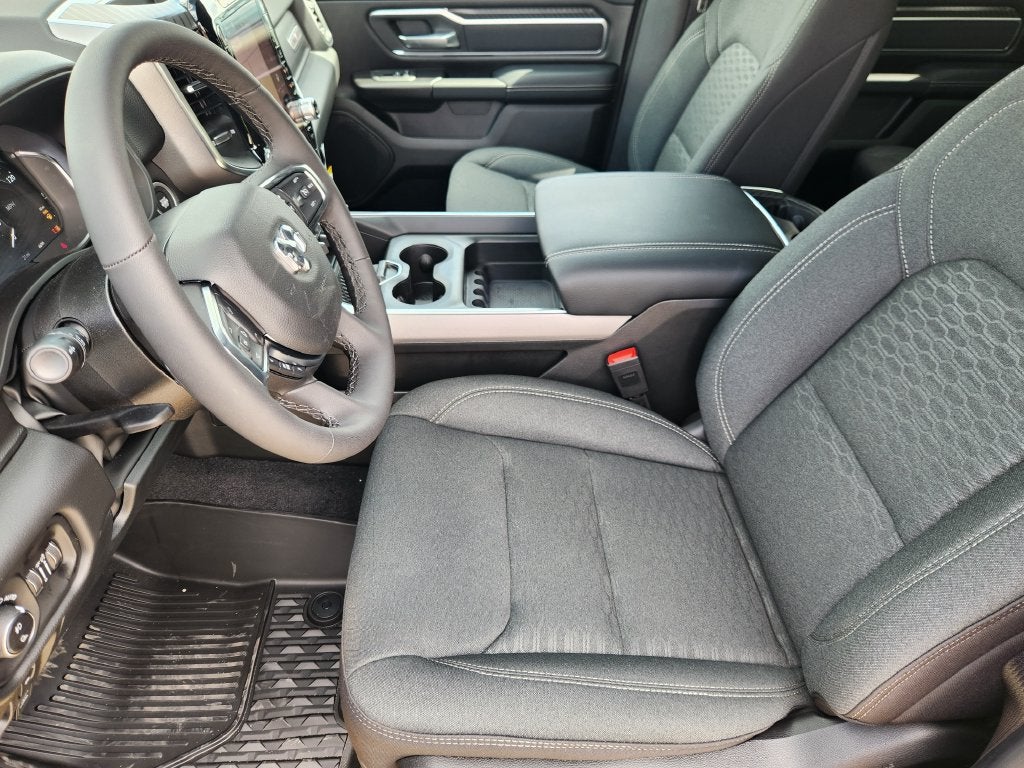 2027 RAM Ram 1500 RAM 1500 LONE STAR CREW CAB 4X4 5'7' BOX