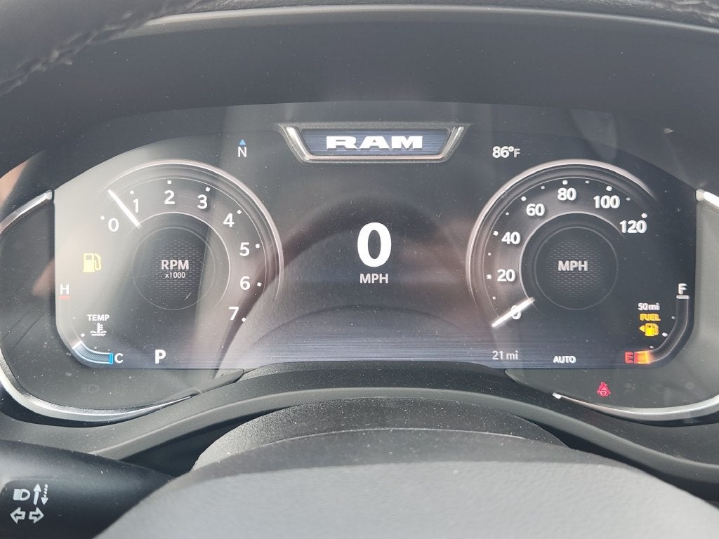2027 RAM Ram 1500 RAM 1500 LONE STAR CREW CAB 4X4 5'7' BOX