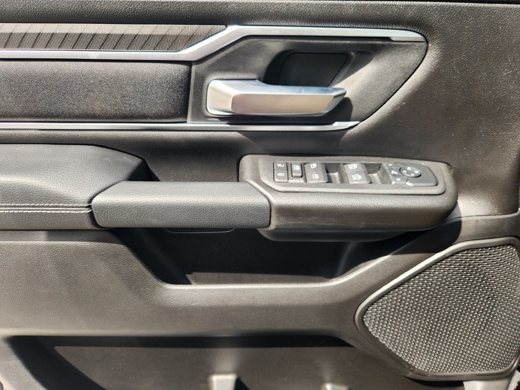 2027 RAM Ram 1500 RAM 1500 LONE STAR CREW CAB 4X4 5'7' BOX