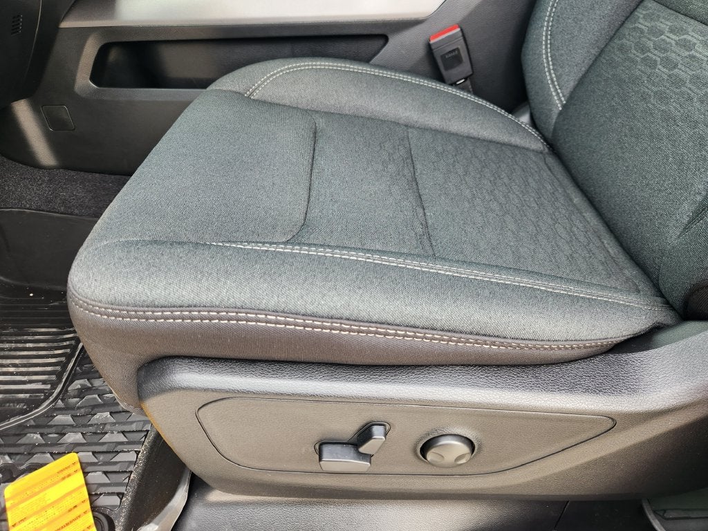 2027 RAM Ram 1500 RAM 1500 LONE STAR CREW CAB 4X4 5'7' BOX